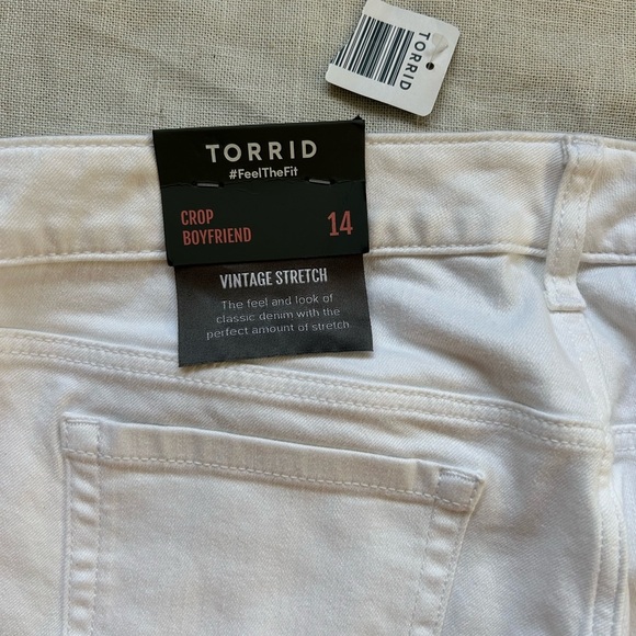 torrid Denim - Torrid White Crop Boyfriend Jeans